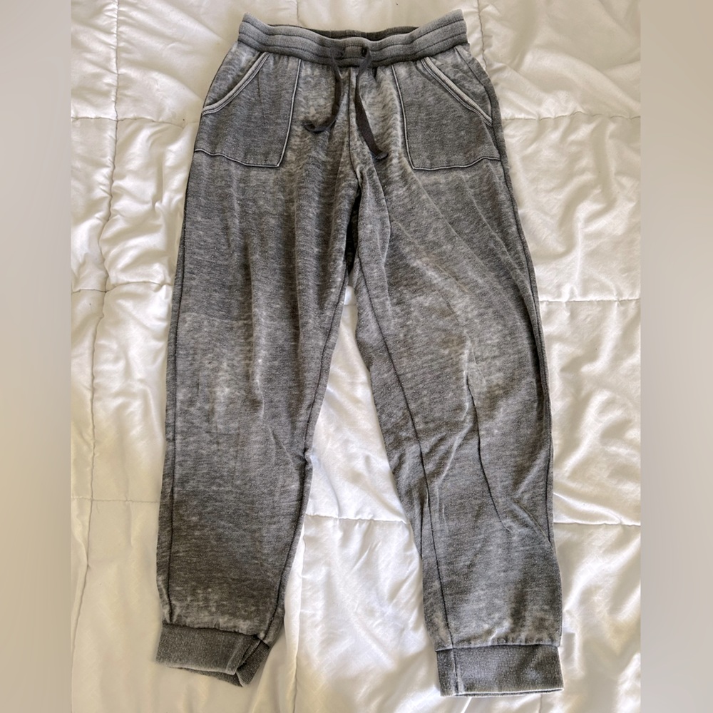Olive + Oak Loungewear grey pants size M